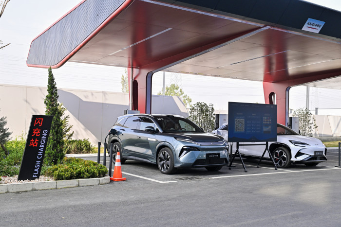 Pro Sekunde werden zwei Kilometer Fahrleistung nachgeladen. (Bild: BYD)